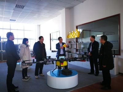 物電學院教工二支部 “黨員博士服務(wù)團”深入企業(yè)一線，以科技咨詢服務(wù)賦能產(chǎn)業(yè)升級